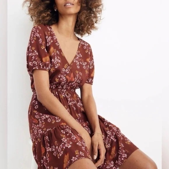 Madewell Dresses & Skirts - MADEWELL Ruffle Wrap Dress In Windowbox Floral & Butterfly Print Size 6